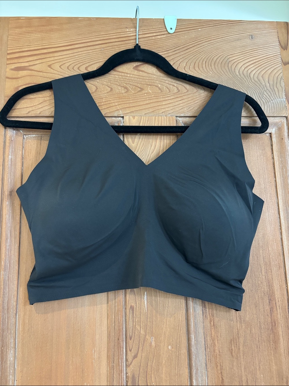 True & Co. Seamless V-Neck Wireless Padded Bra in Black Size 1X
